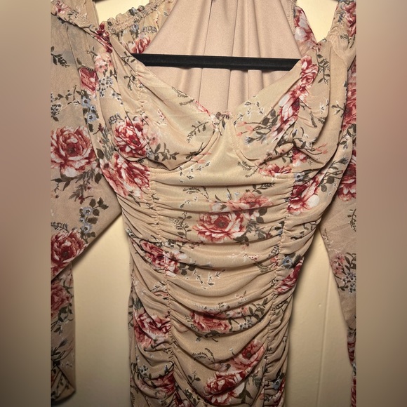 Stretchy material - Picture 2 of 4